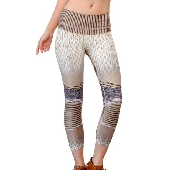 Niyama Sol Vintage Helen BeachComber Crop Legging Women’s Size L Athleisure Yoga - Picture 1 of 8
